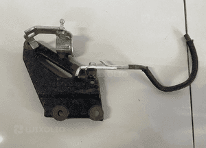 Toyota auris 1.4 D4D łapa mocowanie silnika 25687-33021 2