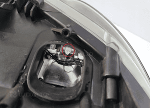 BMW 5 F10 / F11 LCI Lampa Bi-xenon L - 13500 8