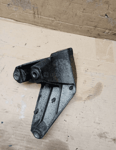 Łapa mocowanie wspornik silnika Audi A6 C6 2.0 TDI 4F0199307N 4
