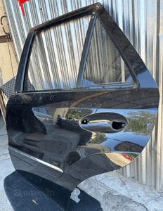 MERCEDES ML 164 drzwi tylne lewe lakier  359 / 197 29