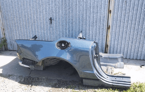 Błotnik prawy cwiartka mercedes sl R230 kolor 946 1
