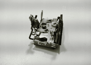 Zamek drzwi lewy tył tylny land rover defender 1999-2014 europa 2