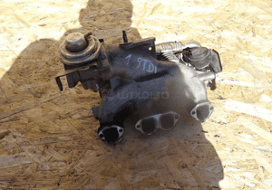 Kolektor ssący vw golf v plus 03G129713 3