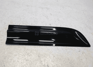 Porsche macan listwa drzwi prawy przód prawa oryg 2