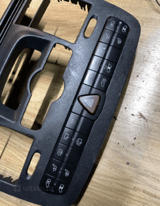 MERCEDES VITO VIANO 639 panel środkowy awaryjnych 7