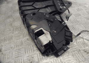Volvo S60 ii zamek drzwi prawy  przód 6 pin 4