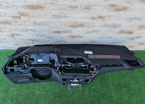 Deska konsola bmw 1 F40 2 F44 1