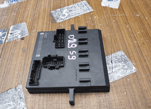 Moduł 8E0907279N Świateł Sterownik Komputer Swiatla Audi A4 B7 Seat Exeo 5