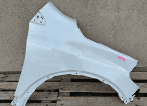 Blotnik przod przedni prawy suzuki SX4 s-cross 13- 1