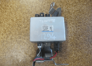 MODUŁ STEROWNIK WSPOMAGANIA OUTLANDER III 8633A049 1