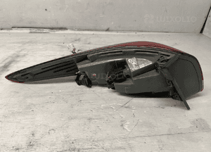 Hyundai I40 lift 2014-2019 sedan lampa prawa tylna 92402-3Z6 5