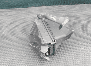 Obudowa Filtra 06B133837AG 06B133837P Powietrza Pokrywa 2.0 ALT Audi A4 B6 B7 VW 4