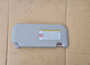 Toyota URBAN CRUISER daszek słonecznik lewy 2