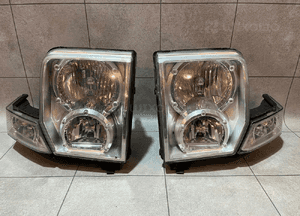Jeep commander xk xh lampy przód oryginał uk ładne 1