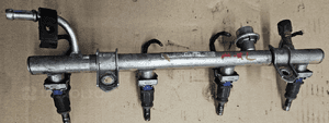 Mercedes W169 A 1.5 8V Wtryskiwacz listwa wtryskowa A0000788749 1