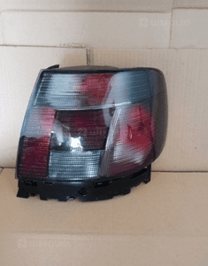LAMPA prawy tyl Audi a4 b5 sedan black ciemna Nowa 2