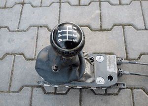VW Touran 1.6 FSI lewarek wybierak linki biegow 6 1