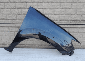 Toyota hilux lift 2012-2015 błotnik przedni prawy 1