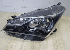 TOYOTA YARIS 3 lift LAMPA lewa 1