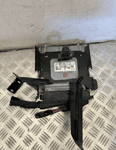 Komputer silnika mercedes ml W164 A6421501779 org 1