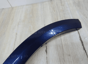 Listwa błotnika lewa tył tylna audi Q8 4M8 4M8853817D llu 2