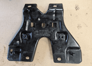 VW Passat B8 wspornik zamka maski 3G0805567A 1