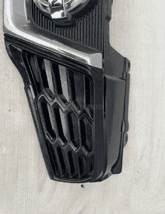 Grill atrapa nissan qashqai J10 lift 62310BR10A kamera 4