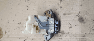 Zamek klapy bagażnika Nissan Note E11 1