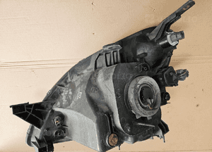 Honda CRV II 02-05 lampa przód przednia prawa 4