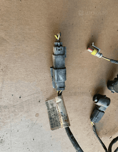 Wiązka instalacja czujników PDC tył tylna 4 czujniki Opel Zafira C 20834308 13330722 4