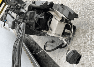 Pas belka chlodnice komplet audi A3 8V 2.0 tdi 5