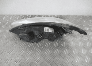 Lampa przednia przód prawa toyota corolla E12 hb lift 2004-2007 12