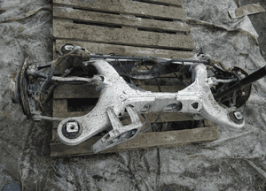 W211 zawieszenie belka wahacze zaciski tyl 2.2 CDI 1