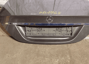 Klapa tylna mercedes cls W219 sedan kompletna 3