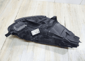 Tesla model 3 / y lift full led lampa prawy przód 1514952-00-C llu 9