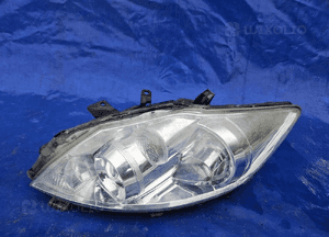 Toyota AURIS I lift 09-11 lampa lewa przednia przód 3