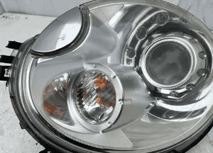 Mini One - Cooper Coupe R56 2009 PRAWA Lampa przednia UK 0301225673 2