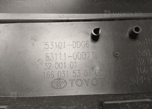 Toyota yaris XP210 grill atrapa chłodnicy czarny połysk pdc - czujniki parkowania czarny połysk oryginał 8