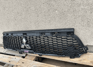 Grill atrapa zderzaka mitsubishi outlander ii lift 3
