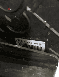 Zamek drzwi prawy przedni 6W8A-21812 Jaguar XF R-Sport 2