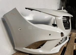Zderzak przód przedni mercedes cla i 1 W117 A117 2013- A1178850425  grill 3
