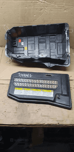 Obudowa podstawa akumulatora VW Touareg 7L 7L0864643B 7L0801283D 1