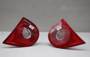 Lampy tylne lewa prawa w klapę VW GOLF V 1