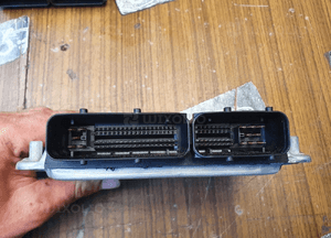 Komputer 8E0907551B 0261207473 Moduł Sterownik Silnika Silnik 3.0 V6 ASN Audi A4 B6 3