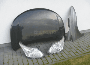 Toyota avensis T27 kombi drzwi tylne prawe 15