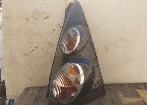 Lampa tył tylna prawa peugeot 107 oryginał 1