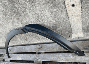 Listwa blotnika tyl prawa land rover evoque L538 2