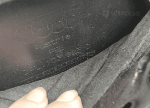 Audi A6 C7 oslona pokrywa silnika 04L103925D 6