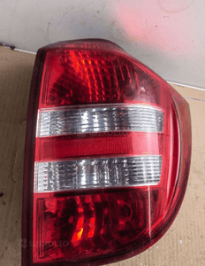 Lampa prawy tył tylna dolna kia ceed i sw kombi 06-09 2