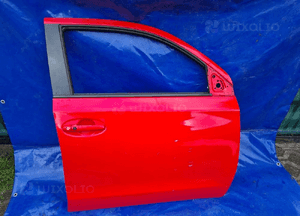 Toyota Urban Cruiser drzwi prawe przód 3P0 2